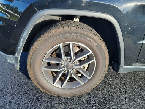 Used 2022 Jeep Grand Cherokee Limited AWD/4WD image 29