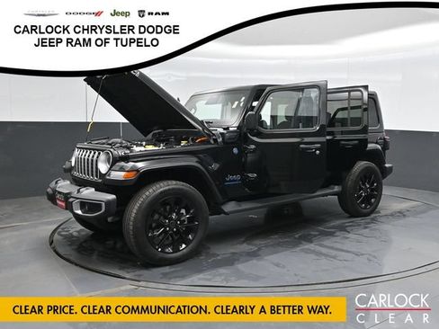 Used 2025 Jeep Wrangler Unlimited Sahara AWD/4WD image 51