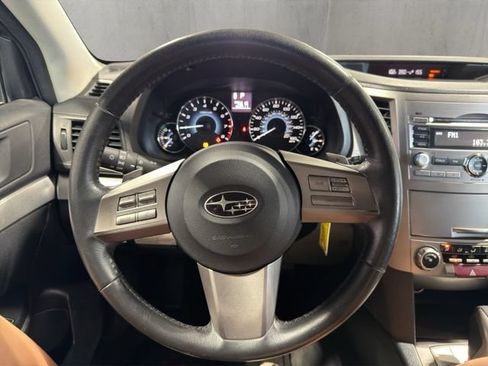 Used 2010 Subaru Outback 3.6R Premium AWD/4WD image 23