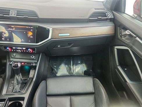 Used 2023 Audi Q3 2.0T Premium Plus w/ Premium Plus Package image 39