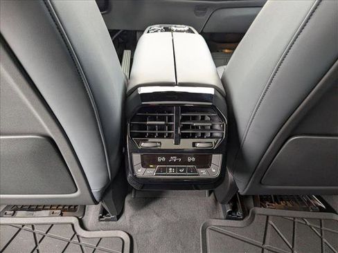 Used 2025 BMW iX M60 image 19