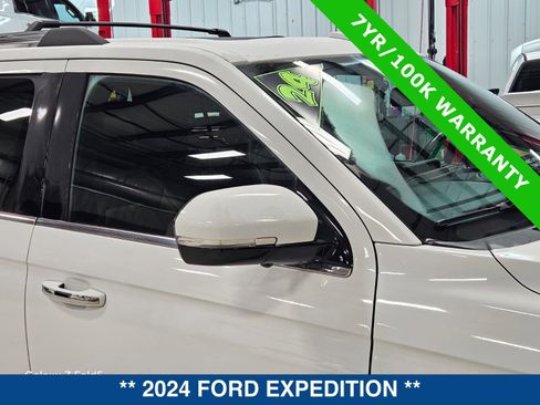 Certified 2024 Ford Expedition Limited image 10