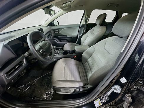 Used 2025 Kia K4 EX image 15