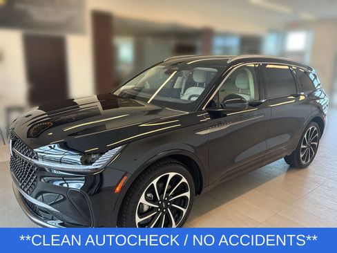 Used 2026 Lincoln Nautilus Black Label AWD/4WD image 7