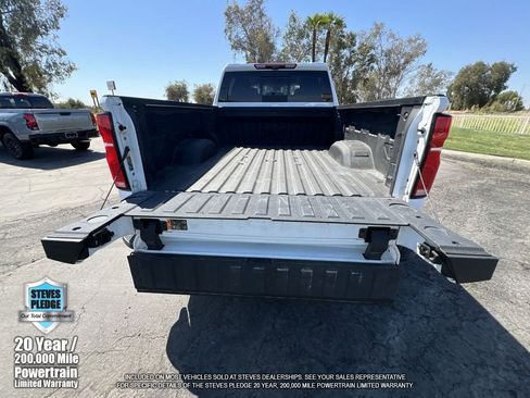 Used 2024 Chevrolet Silverado 2500 LTZ w/ LTZ Plus Package AWD/4WD image 31
