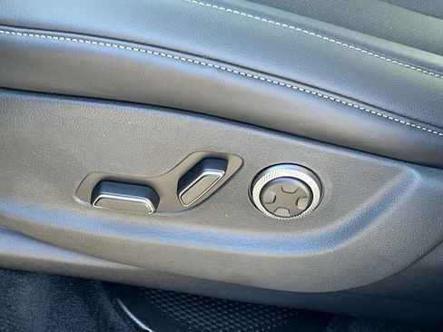 New 2026 Genesis GV80 2.5T Select AWD/4WD image 16