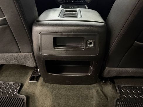 Used 2016 GMC Sierra 2500 SLT w/ Duramax Plus Package AWD/4WD image 29