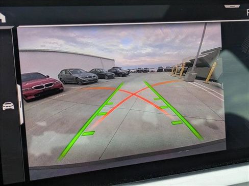 Used 2019 BMW 330i xDrive Sedan w/ Premium Package image 12