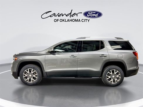 Used 2023 GMC Acadia SLE w/ Driver Convenience Package image 5
