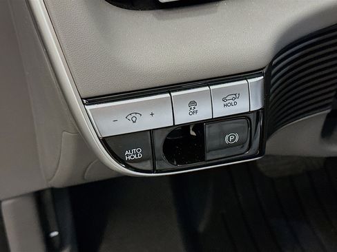 Used 2024 Hyundai Ioniq 5 Limited AWD/4WD image 17