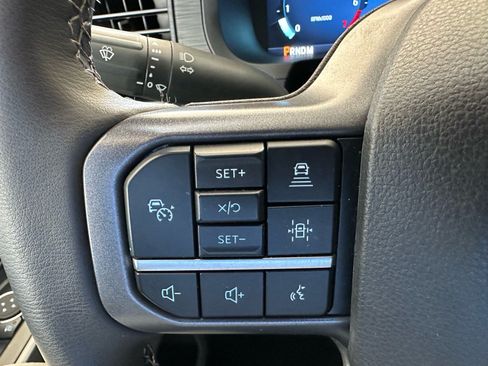 Used 2024 Ford F150 XLT w/ Equipment Group 302A MID RWD image 39