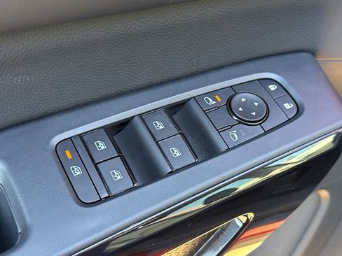 New 2026 Nissan Pathfinder SV image 20