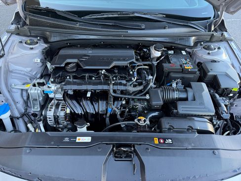 Used 2025 Hyundai Elantra Sport w/ Cargo Package FWD image 21