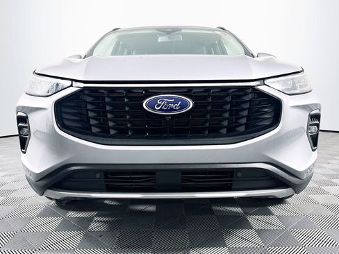 Used 2024 Ford Escape Platinum image 3