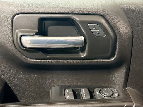 Used 2023 Chevrolet Silverado 1500 Custom image 13