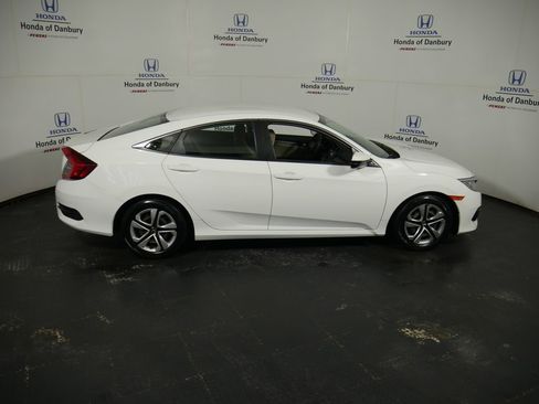 Used 2018 Honda Civic LX image 3