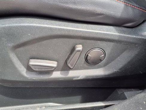 Used 2022 Ford Edge ST-Line image 18