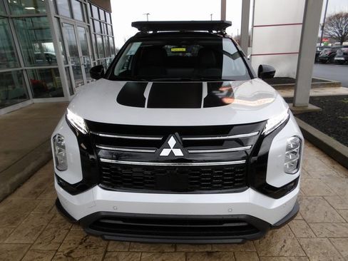 New 2026 Mitsubishi Outlander Trail Edition image 2