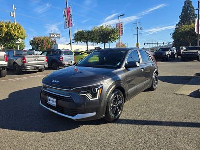 Used 2023 Kia Niro LX