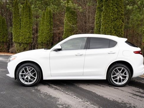 Used 2021 Alfa Romeo Stelvio Ti w/ Premium Package image 4