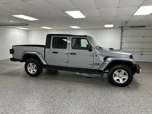 Used 2021 Jeep Gladiator Sport AWD/4WD image 1