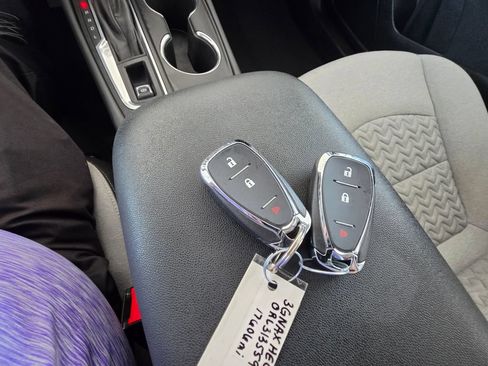 Used 2024 Chevrolet Equinox LS w/ Driver Confidence II Package FWD image 21