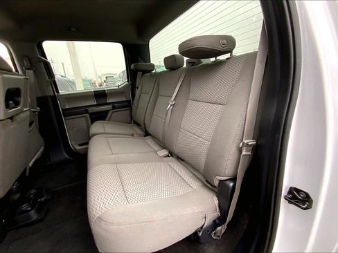 Certified 2019 Ford F150 XLT w/ Equipment Group 301A Mid image 18