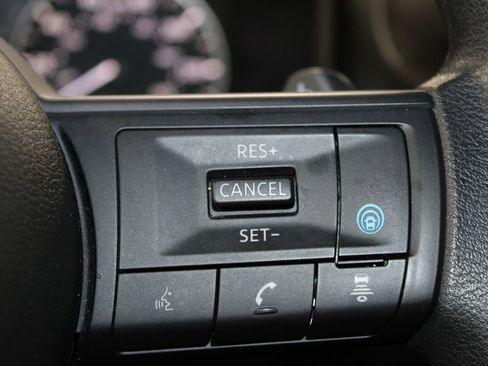 Used 2024 Nissan Rogue SV AWD/4WD image 42
