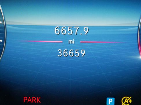 Used 2024 Mercedes-Benz GLE 350 4MATIC image 22