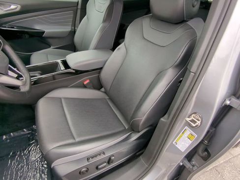 Certified 2023 Volkswagen ID.4 Pro S image 20