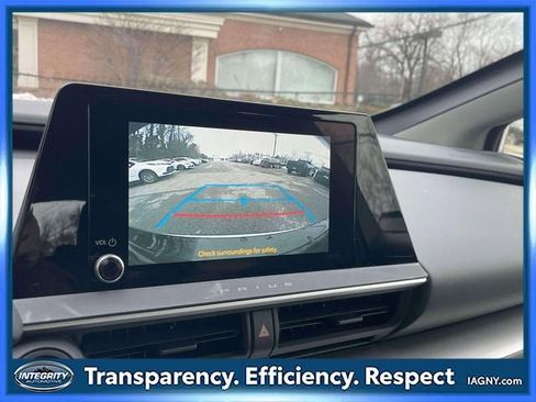 Used 2023 Toyota Prius LE image 27