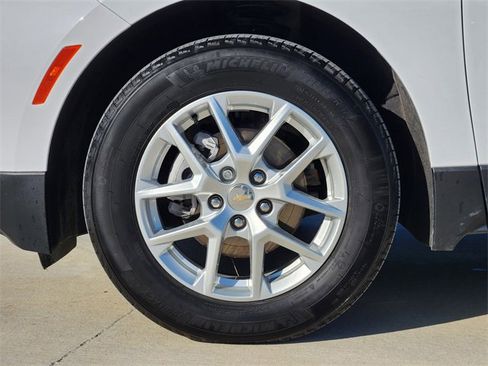 Used 2024 Chevrolet Equinox LT w/ LPO, Floor Liner Package image 11