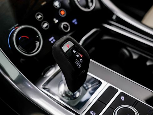 Used 2021 Land Rover Range Rover Sport HST image 55