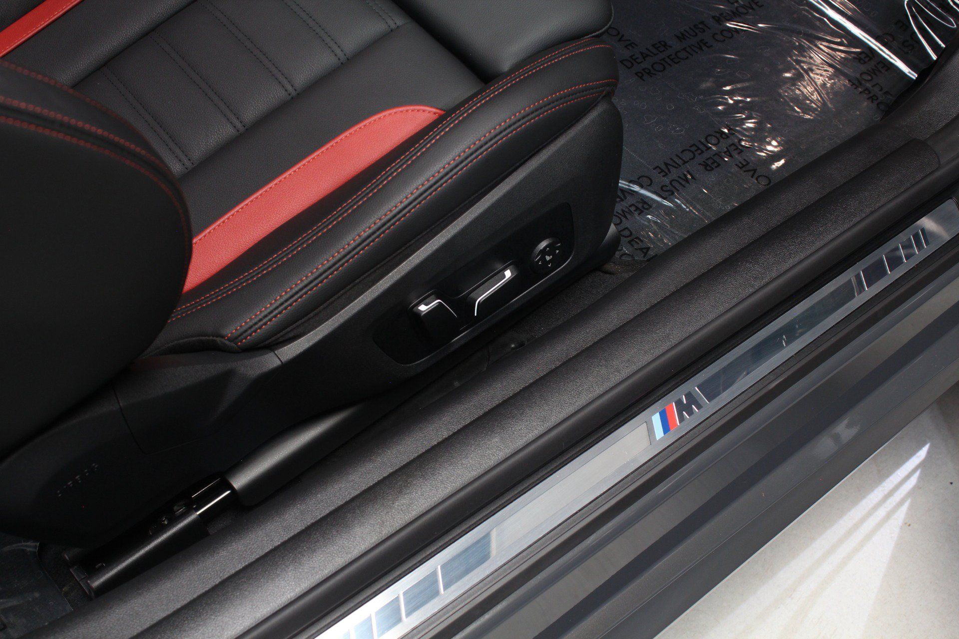 Used 2026 BMW M440i Convertible w/ Premium Package RWD image 61