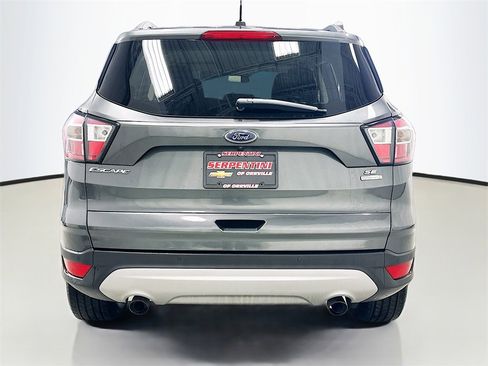 Used 2017 Ford Escape SE w/ Equipment Group 201A image 7