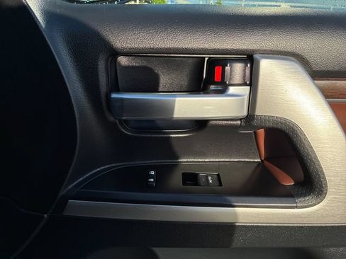 Used 2019 Toyota Land Cruiser AWD/4WD image 19