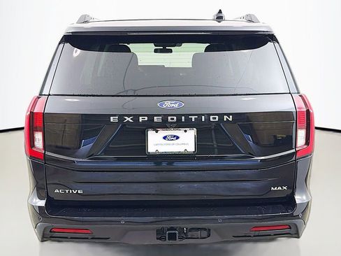 Used 2025 Ford Expedition Max Active image 12
