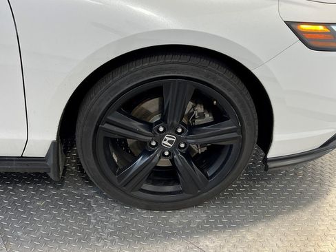 Used 2024 Honda Accord Sport image 12