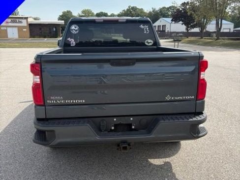 Used 2020 Chevrolet Silverado 1500 Custom w/ Custom Value Package AWD/4WD image 5