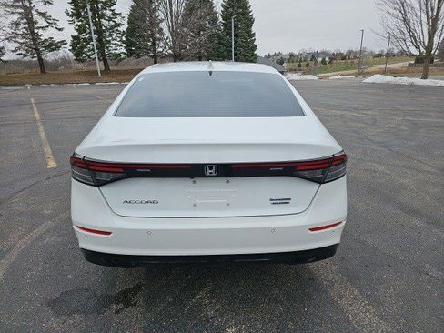 Used 2023 Honda Accord Touring image 5