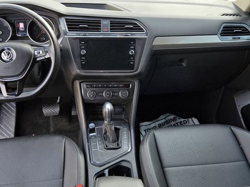 Used 2019 Volkswagen Tiguan SE image 29