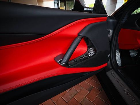 Certified 2019 Ferrari 812 Superfast RWD image 40