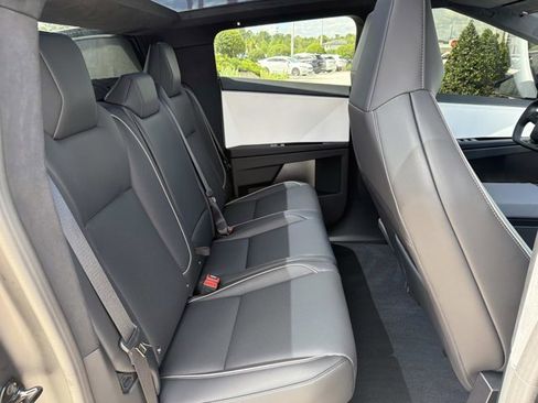 Used 2024 Tesla Cybertruck Cyberbeast AWD/4WD image 23