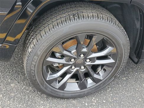New 2026 Jeep Grand Cherokee Limited AWD/4WD image 5