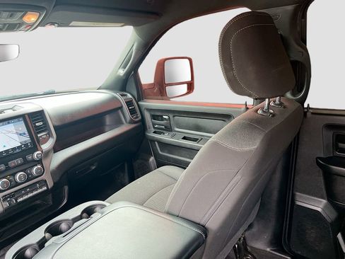 Used 2024 RAM 2500 Tradesman w/ Chrome Appearance Group image 22