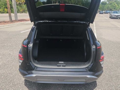 Used 2024 Hyundai Kona Limited FWD image 21