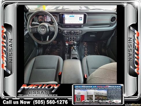 Used 2024 Jeep Gladiator Rubicon w/ Technology Group image 19