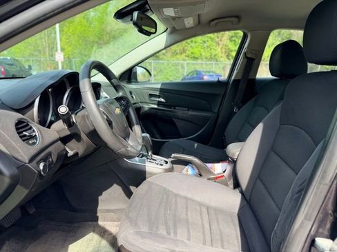 Used 2016 Chevrolet Cruze LT FWD image 5