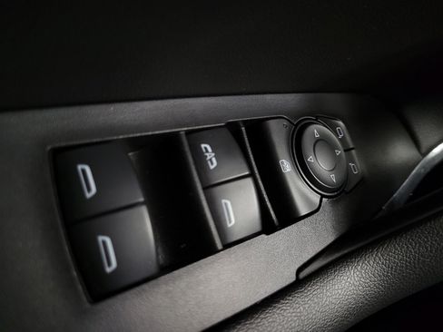 Used 2019 Chevrolet Blazer LT image 27