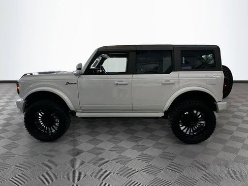 New 2025 Ford Bronco Outer Banks image 4